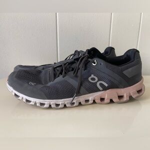 On Cloudflow Running Women's Gray and Pink Athletic Shoes - Womens 10